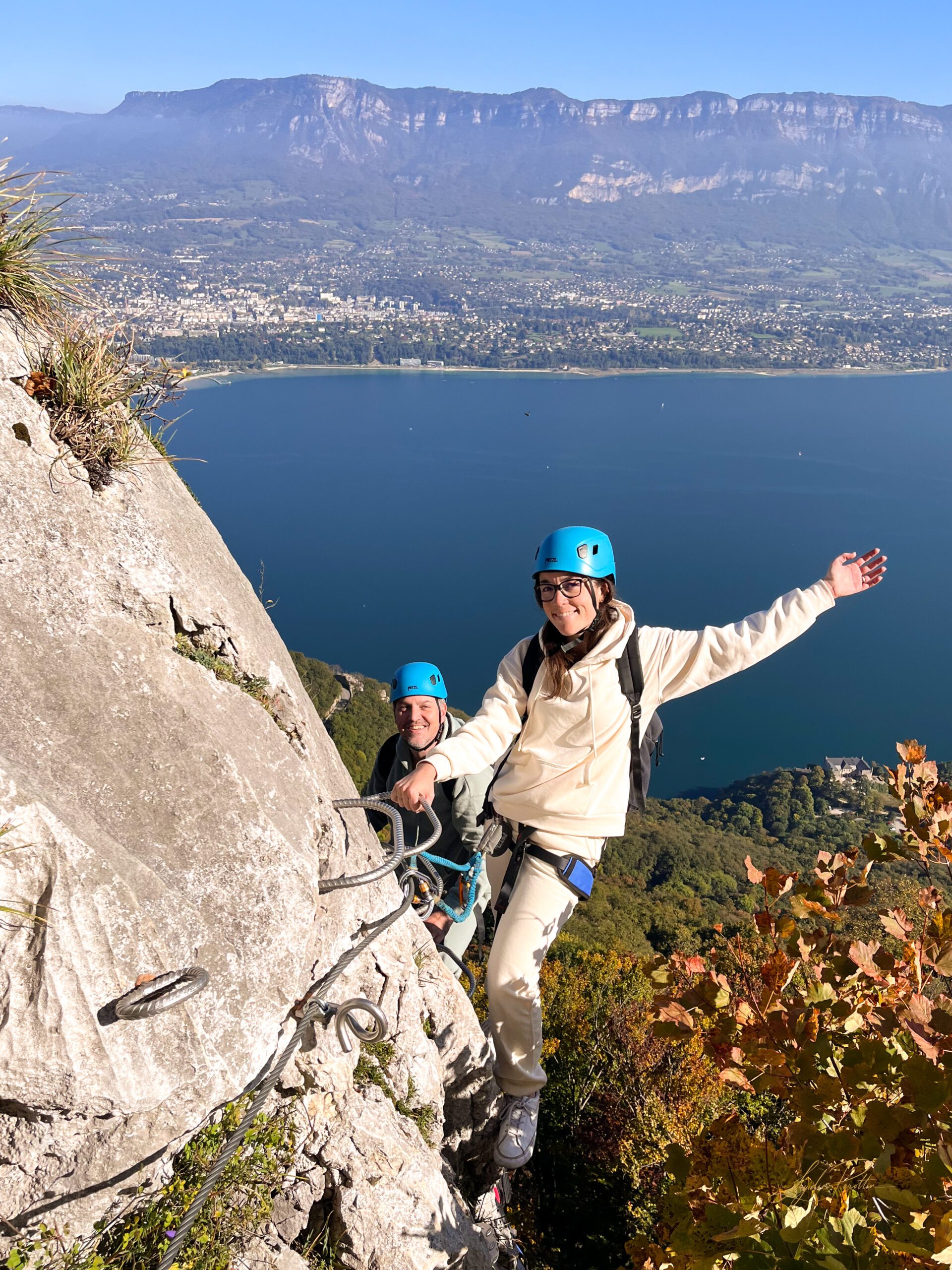 photographe mariage reportage photo couple séance engagement photo cérémonie laïque préparation des mariés photo émotion mariage photo couple naturelle souvenir authentique mariage instant volé mariage lumière douce photographe photo mariage fine art photo mariage lifestyle ambiance lumineuse couleurs pastel naturelles univers romantique atmosphère poétique émotions vraies élégance intemporelle détails raffinés amour sincère photo mariage artistique regard complice couple couverture complète journée séance couple après mariage photo mariage civil reportage réception photo décor mariage souvenir des invités galerie en ligne mariage album photo haut de gamme tirages d’art mariage accompagnement personnalisé photographe mariage Annecy mariage Haute-Savoie photographe Rhône-Alpes mariage Savoie photographe Lyon mariage Grenoble photographe Genève mariage Lac Léman photographe Aix-les-Bains mariage dans les Alpes photographe Chambéry mariage Chamonix photographe Haute-Savoie bord de lac mariage dans le Jura photographe Drôme mariage Provence photographe Côte d’Azur mariage Sud de la France photographe mariage Italie mariage Toscane photographe Côte Amalfitaine mariage en Grèce photographe Santorin mariage au Portugal photographe Espagne mariage à Majorque photographe destination Europe mariage en Suisse photographe bord de mer mariage en montagne photographe destination wedding mariage à l’étranger romantique photographe voyage mariage elopement Europe mariage intime à deux amour authentique complicité naturelle éclats de rire mariage tendresse capturée regard amoureux émotions sincères instant magique souvenir impérissable mariage lumineux beauté naturelle reportage d’une journée d’amour photo mariage pleine d’émotion souvenir vrai et intemporel histoire d’amour en images récit photographique mariage photographie narrative souvenir de vie capturé instant suspendu mémoire visuelle du mariage moment unique immortalisé